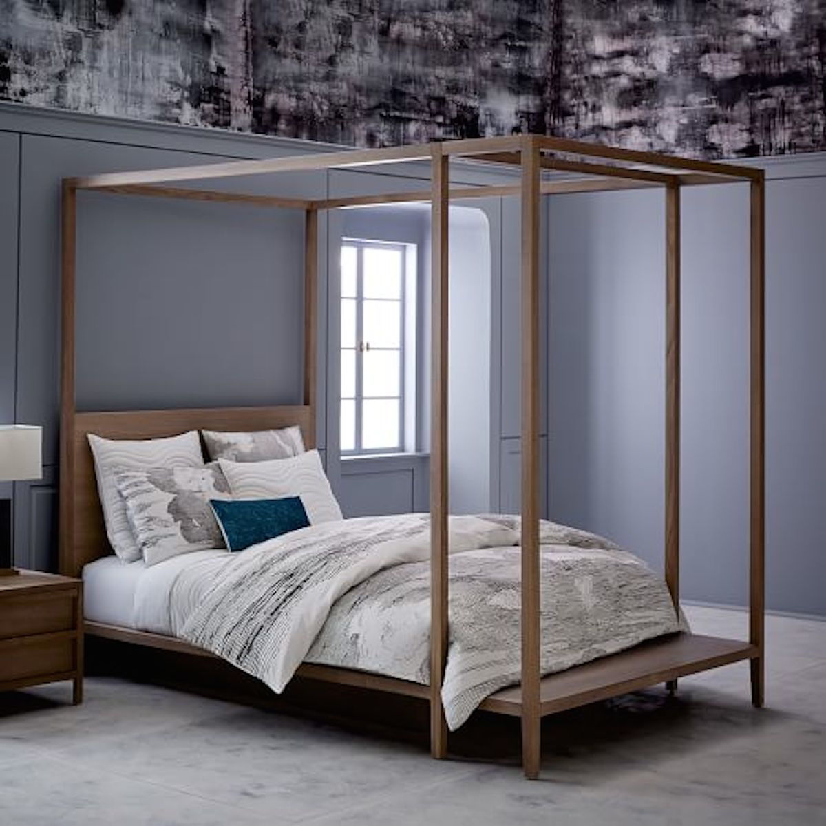 Mesa Canopy Bed
