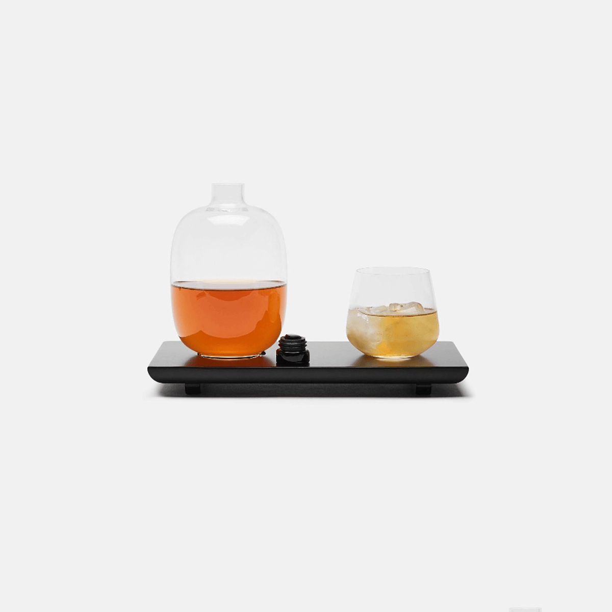Whisky decanter and serving tray 